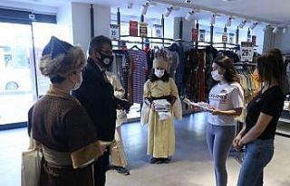 Ahiler, heybeleri ile esnafları gezerek kolonya ve...