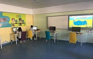 Ahlat’taki 16 okulda EBA destek noktası kuruldu