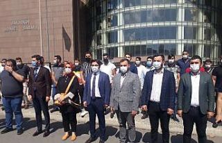 AK Parti İstanbul Gençlik Kolları üyelerinden...