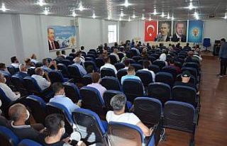 AK Parti Kocaeli Milletvekili Yaman Batman’da partililerle...