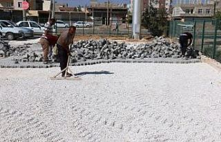 Akçakale’de muayene istasyonunda park alanı yapıldı