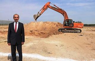 Akçakale’de yarı olimpik yüzme havuzu yapılıyor