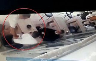 Akli dengesi yerinde olmayan saldırgan çay içen...