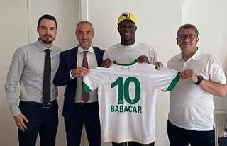 Alanyaspor, Babacar’ı renklerine bağladı