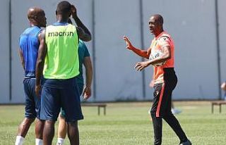Alexander Sörloth, Eddie Newton’u yıktı