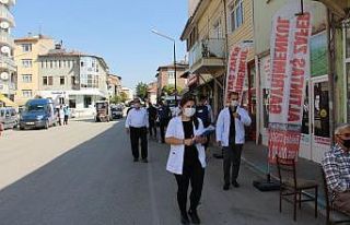 Altıntaş ilçe pazarı kapatıldı