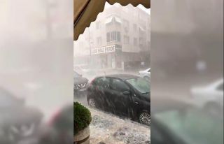 Anadolu Yakası’nda ceviz büyüklüğünde dolu...