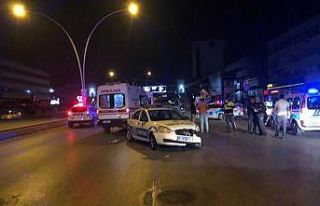 Ankara’da polis otomobilin önüne çıkan araç...