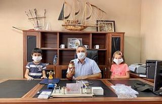 Annelerin yaptığı el yapımı salçalarla İl Milli...