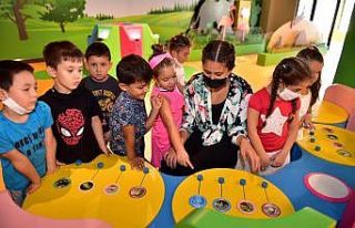 Antalya Bilim Merkezi kreş öğrencilerini misafir...