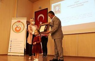 Antalya’da Devlet Övünç Madalyası töreni