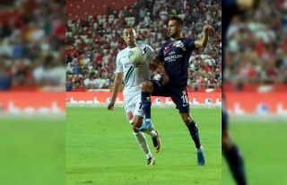 Antalyaspor ile Denizlispor lig rekabetinde 27. randevuda