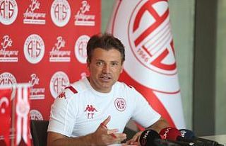 Antalyaspor’da Tamer Tuna hedefi belirledi: "Avrupa"