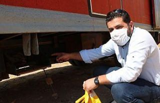Aracının başına geldiğinde aküleri yerinde bulamadı
