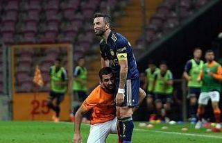 Arda Turan, 3 bin 481 gün sonra derbide