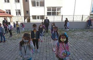 Ardahan’da okullar yüz yüze eğitime başladı