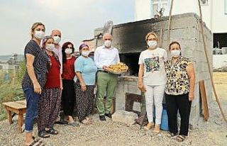 Asırlık Girit ekmeği Akdeniz ilçesinde yaşatılıyor