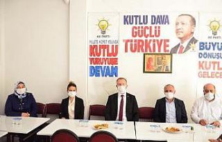 Aslanapa AK Parti ilçe yönetimi ilk toplantısını...