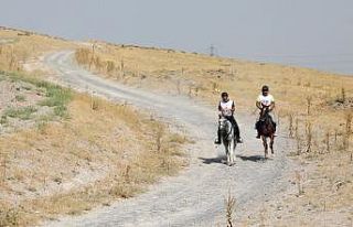 Atlı Dayanıklılık Yarışmalarında ödüller...