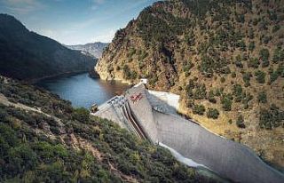 Aydem ‘Yenilebilir Enerji, Sıfır Atık’ belgesi...