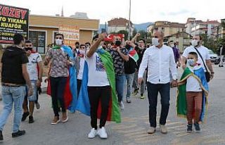 Azerbaycanlı öğrenciler "Karabağ" için...