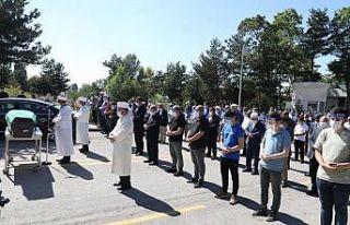 Bakan Akdağ’ın amcası son yolculuğuna uğurlandı