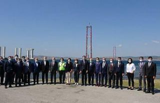 Bakan Karaismailoğlu, 318 metre yüksekten 1915 Çanakkale...