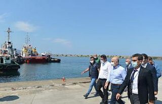 Bakan Karaismailoğlu Giresun Limanı’nda incelemelerde...