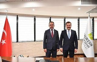 Bakan Kasapoğlu Balıkesir’e müjdelerle geldi