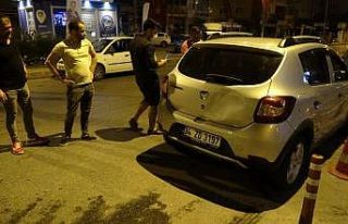 Balayından dönen avukat çifte trafikte sözlü...