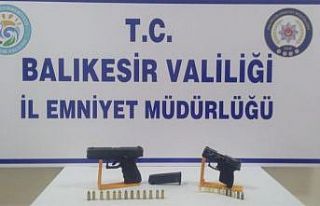 Balıkesir’de adam öldürme suçundan aranan 2...