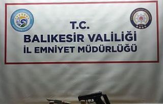 Balıkesir’de polis son 1 haftada 28 silah ele geçirdi