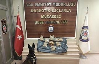 Ballı eroin sevkiyatı Zeus’a takıldı
