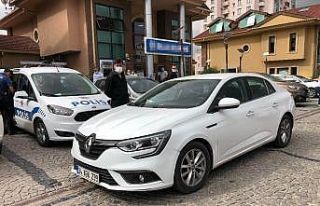 Banka sırasında 70 bin lirası çalındı