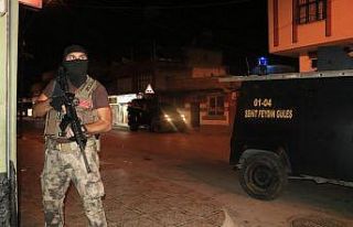 Başından tabancayla vurulan kişi ağır yaralandı