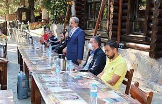 Başkan Akkaya mühendis, mimar ve müteahhitlerle...