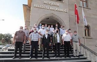 Başkan Arı, mahalle muhtarları ile bir araya geldi