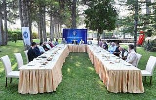 Başkan Aşgın muhtarlarla bir araya geldi