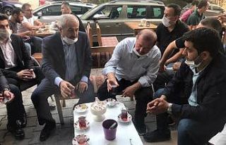 Başkan Büyükgöz’den esnaflarla çay sohbeti