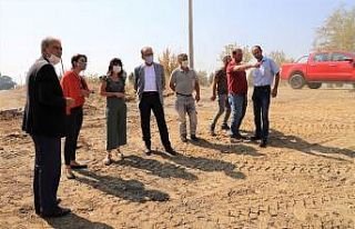 Başkan Çetin Akın Setüstü Sokak’ta incelemelerde...