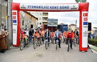 Başkan Çiftçi, vatandaşlarla pedal çevirdi