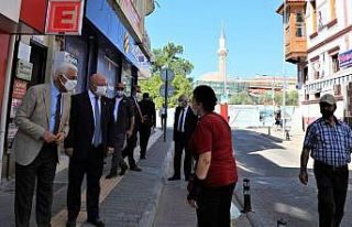 Başkan Gürün esnafı ziyaret etti
