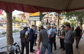 Başkan Koyuncu önce uyardı, sonra maske dağıttı