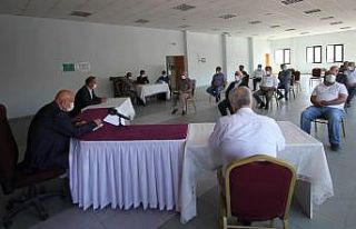 Başkan Pekmezci muhtarlarla biraraya geldi