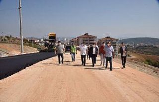 Başkan Şahin, asfalt çalışmalarını inceledi