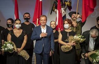 Başkan Seçer’e ’emek ödülü’
