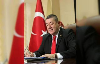 Başkan Tekin’den 97 yıl kutlaması