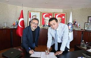 Başkan Yanmaz kapalı pazaryeri için imzayı attı