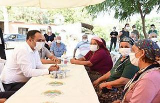 Başkan Yılmaz, aşure etkinliğinde hemşehrileriyle...