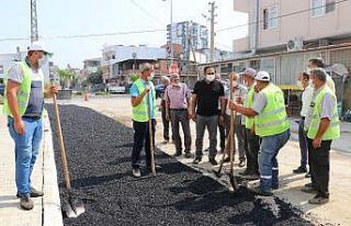 Başkan Yılmaz, yol yapım çalışmalarını inceledi